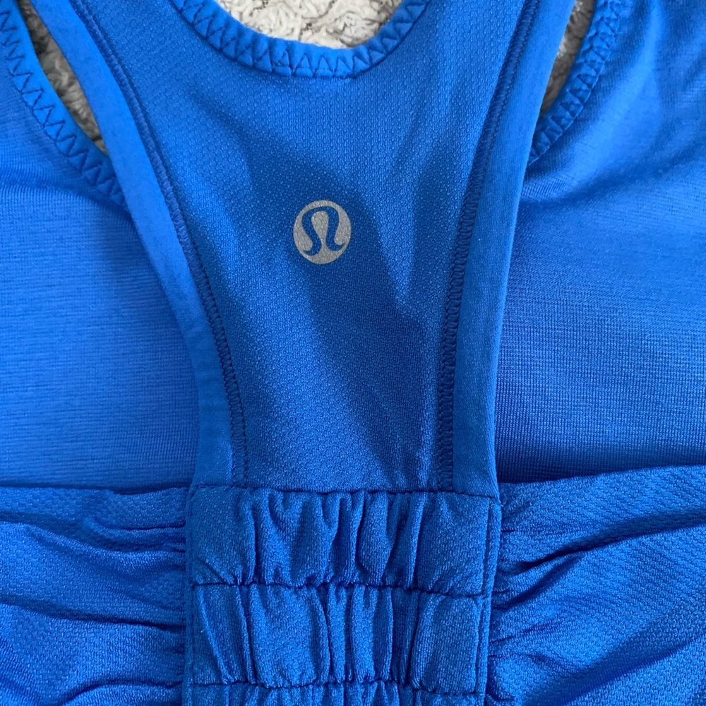 Lululemon swiftly tech tank top. Size 2 - Picture 3 of 3
